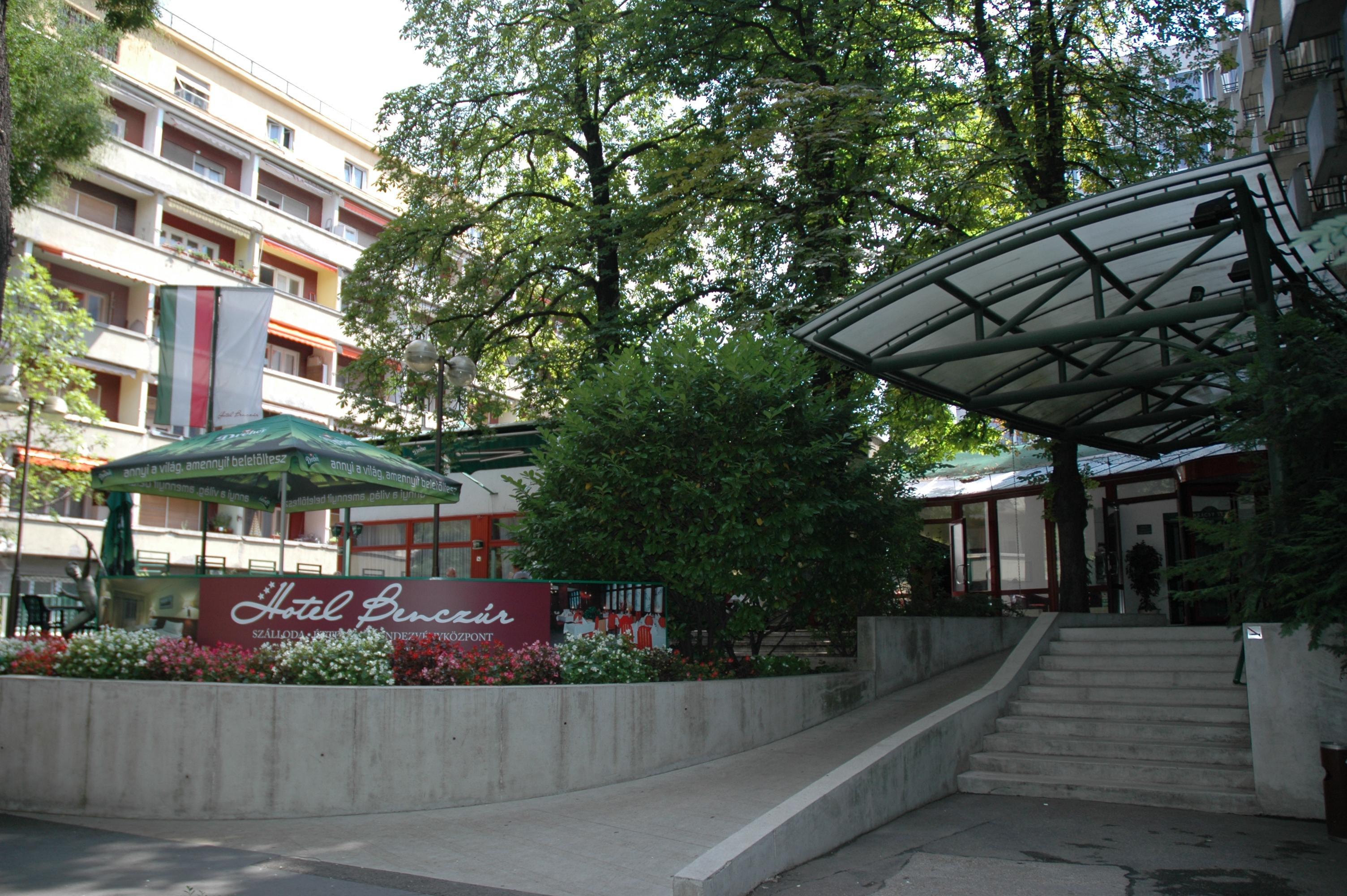 Benczur Hotel Budapest Bagian luar foto