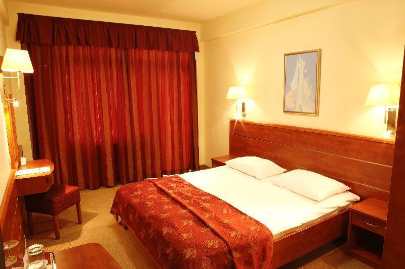 Benczur Hotel Budapest Ruang foto